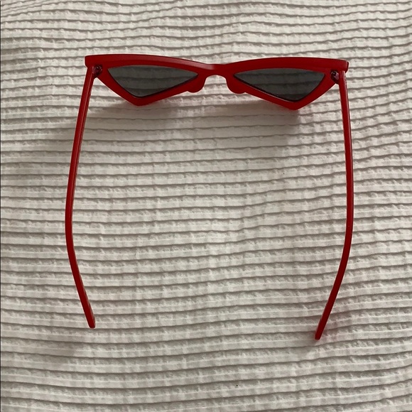 Sunglasses - Picture 3 of 3